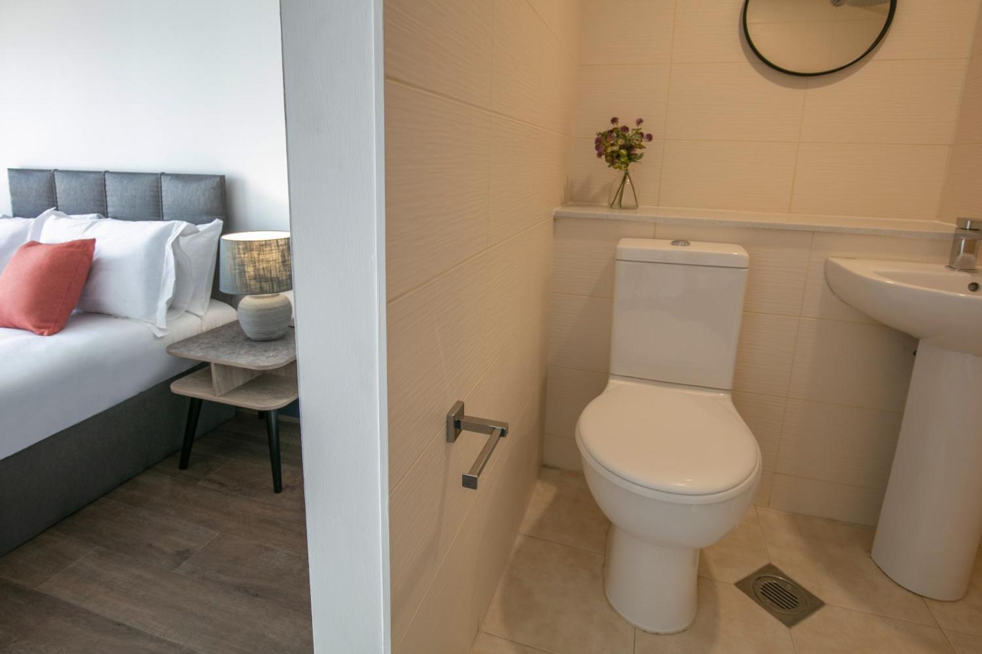 Dockside Aparthotel, Western Signature Collection